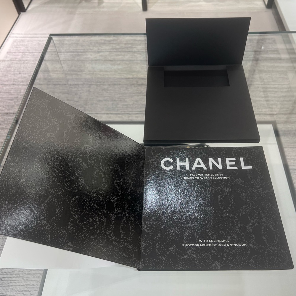 Chanel Books - Picture 2 of 5